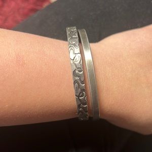 NWOT Paparazzi 2 piece bracelet set